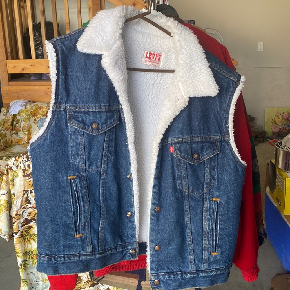 Vintage Levi’s Sherpa lined denim vest